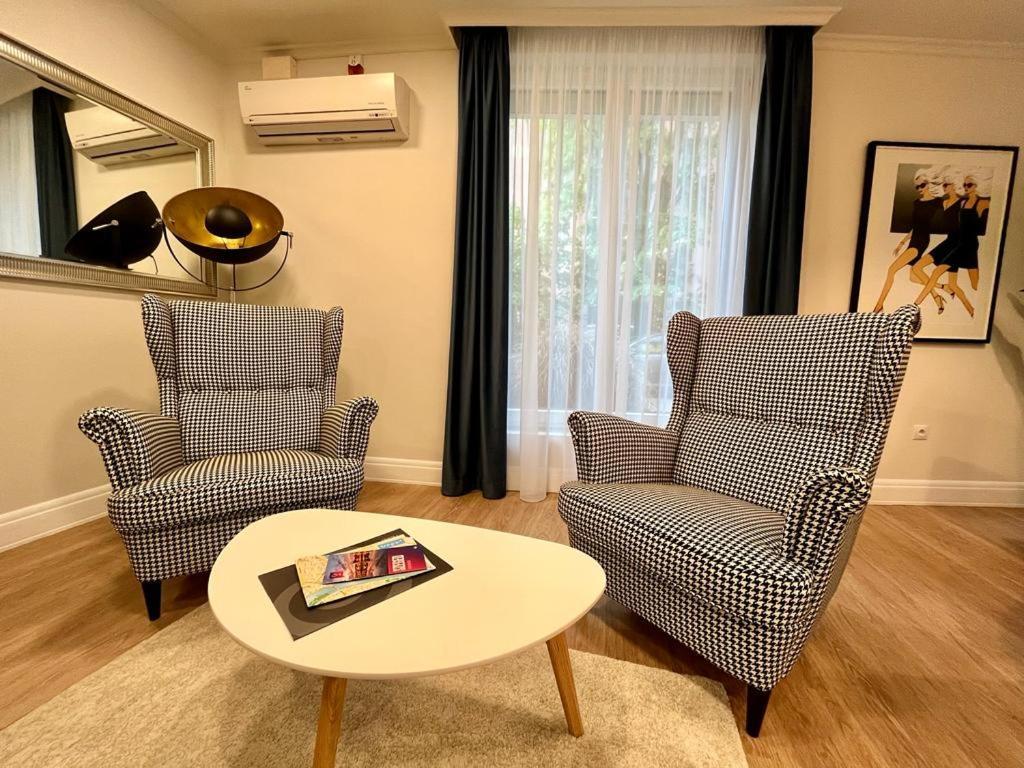 Ground Floor Park Bestern Szeged Ngoại thất bức ảnh
